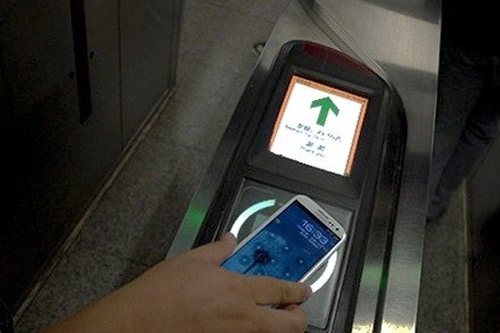 手機(jī)刷門禁-智能手機(jī)二維碼開門-APP手機(jī)智能門禁開門